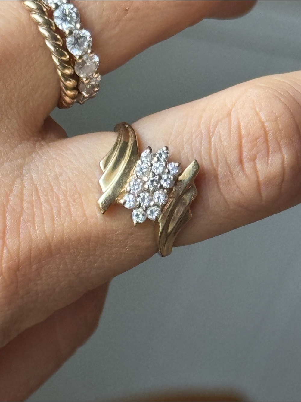 Diamond cluster ring 14k gold 4.5g size 8.5